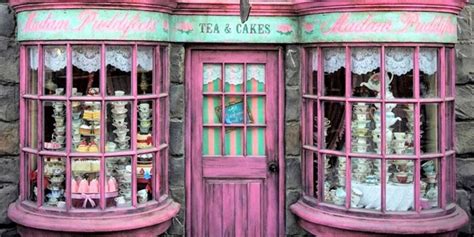 shops in hogsmeade.